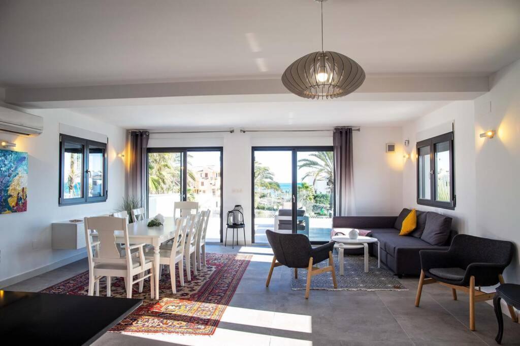 Villa La Zenia Оріуела Екстер'єр фото