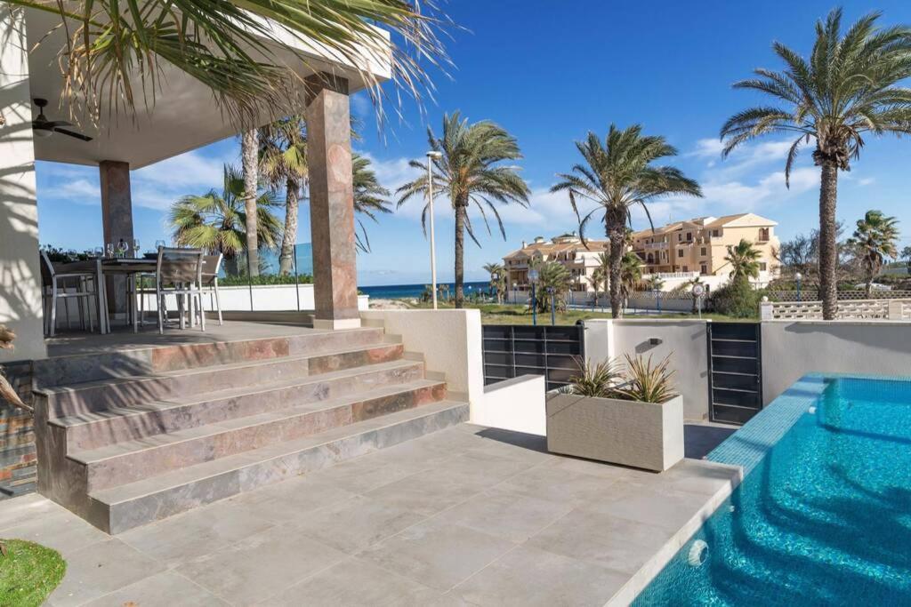 Villa La Zenia Оріуела Екстер'єр фото