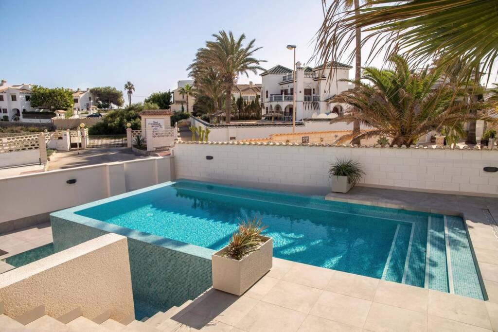 Villa La Zenia Оріуела Екстер'єр фото