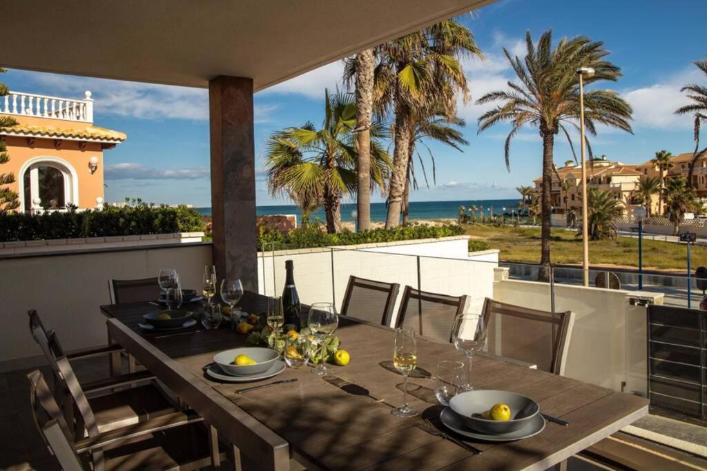 Villa La Zenia Оріуела Екстер'єр фото